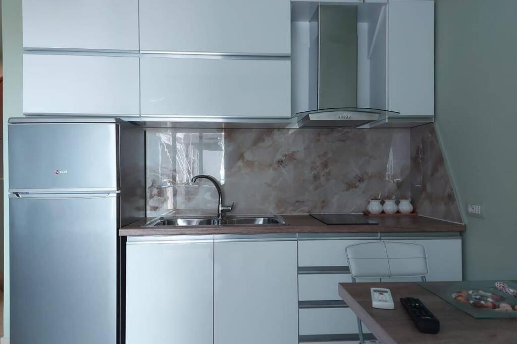 Darla Sea View Apartment Avlonya Dış mekan fotoğraf