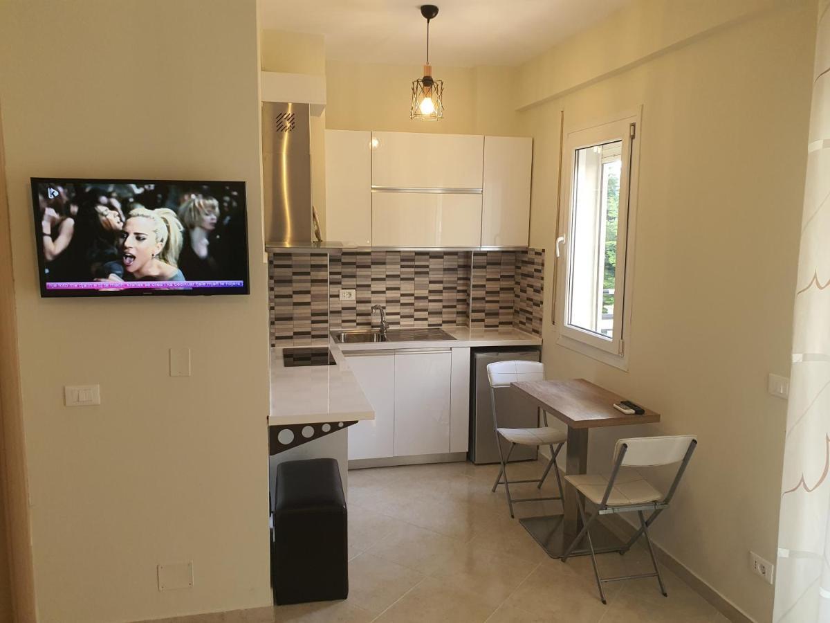 Darla Sea View Apartment Avlonya Dış mekan fotoğraf
