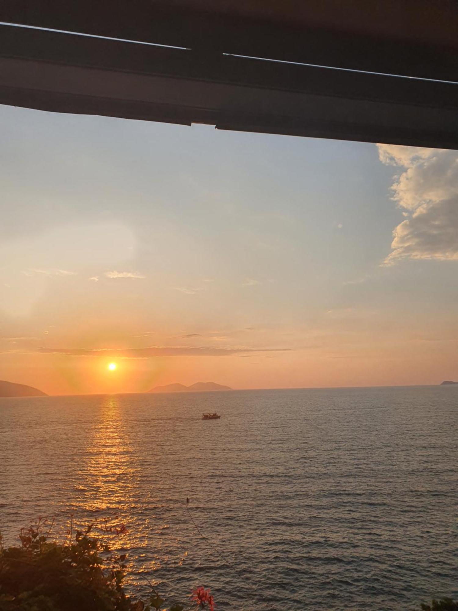 Darla Sea View Apartment Avlonya Dış mekan fotoğraf